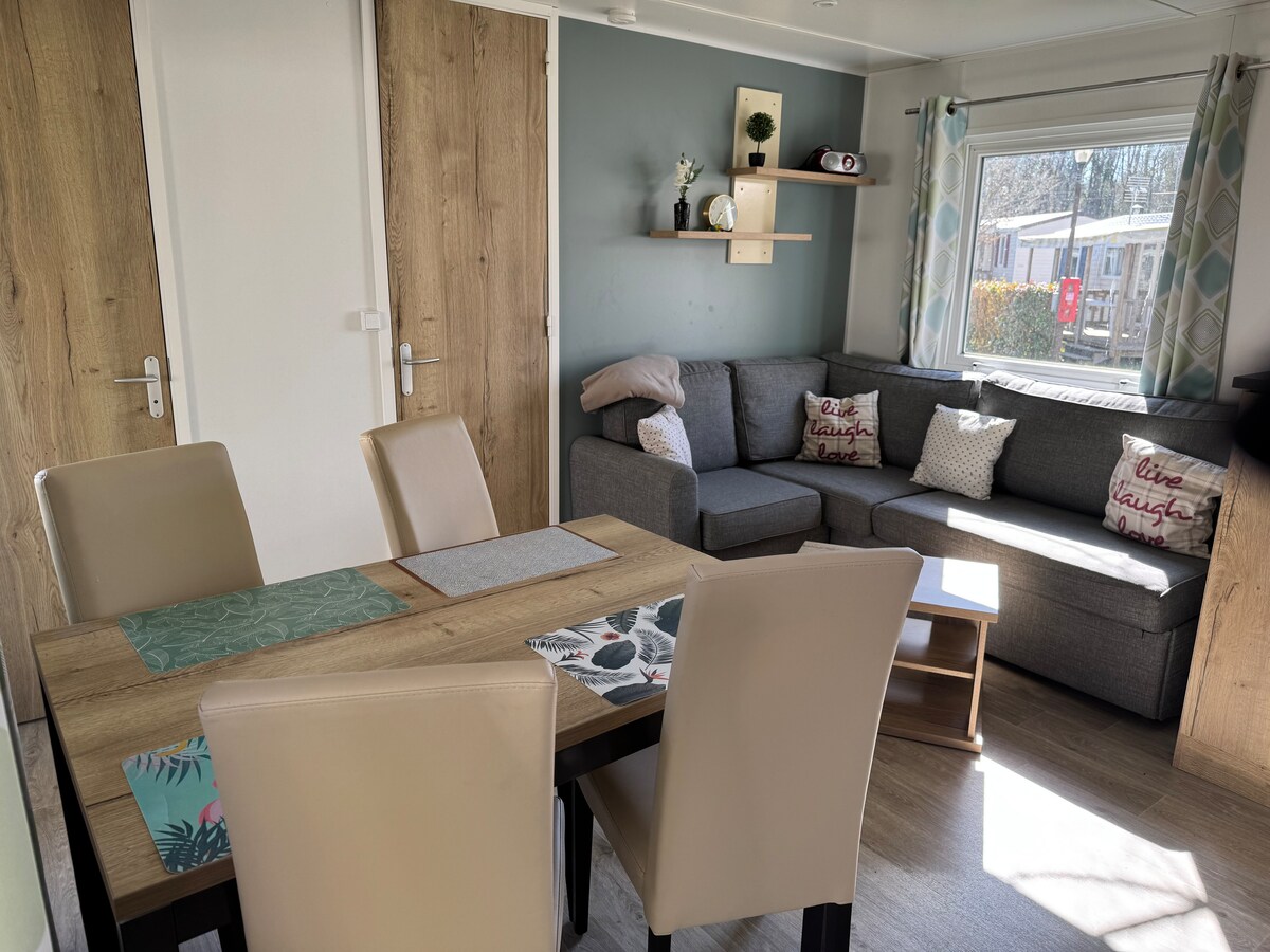 Top performing Airbnb: Pond & Pools Large Mobile Home 2 Bedrooms Wooded Garden 28 in Veuzain Sur Loire