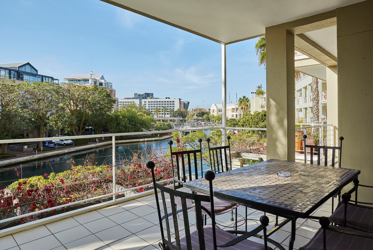 102 Ellesmere photo 2