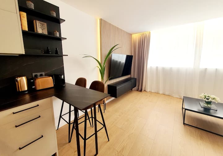 Exclusivo, Céntrico Y Con Piscina - Puerto Banús
