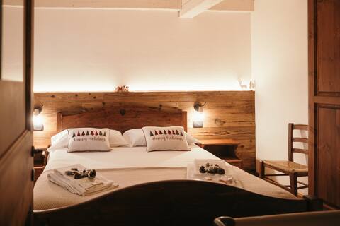 [Chalet Moderno overlooking the Alps] 800 meters from the Plants