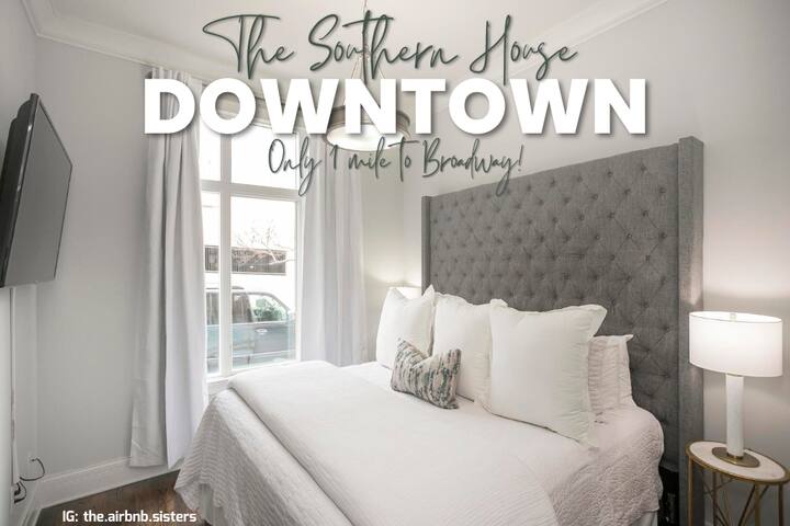 The Southern House – 1 mile to Broadway/Sleeps 12!