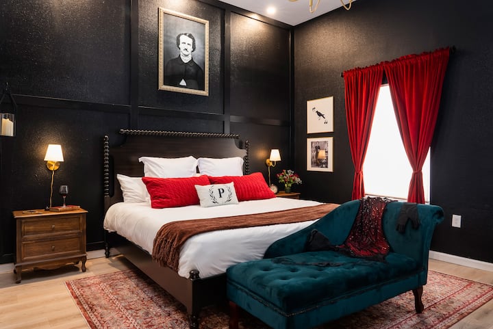 Edgar Allan Poe Literary Theme Bedroom 