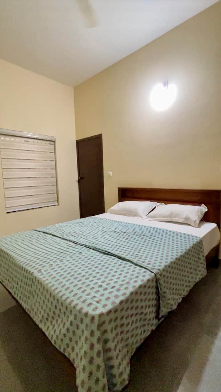 غرفة النوم 1