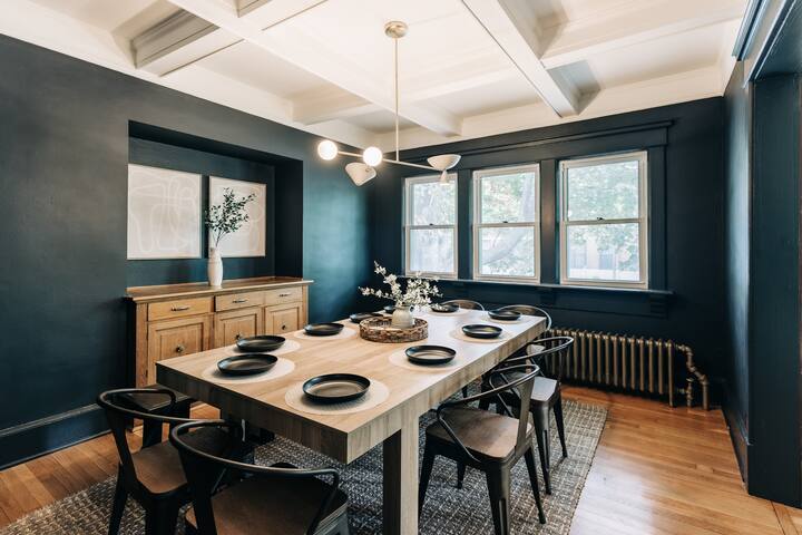 Spacious 1900s Home Minutes from Downtown St. Paul gallery image 2