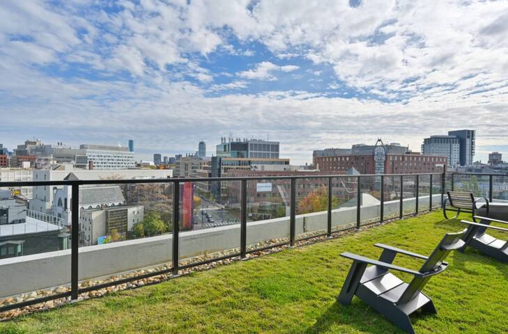 Kendall/Central Square Condo near MIT + Parking gallery image 4