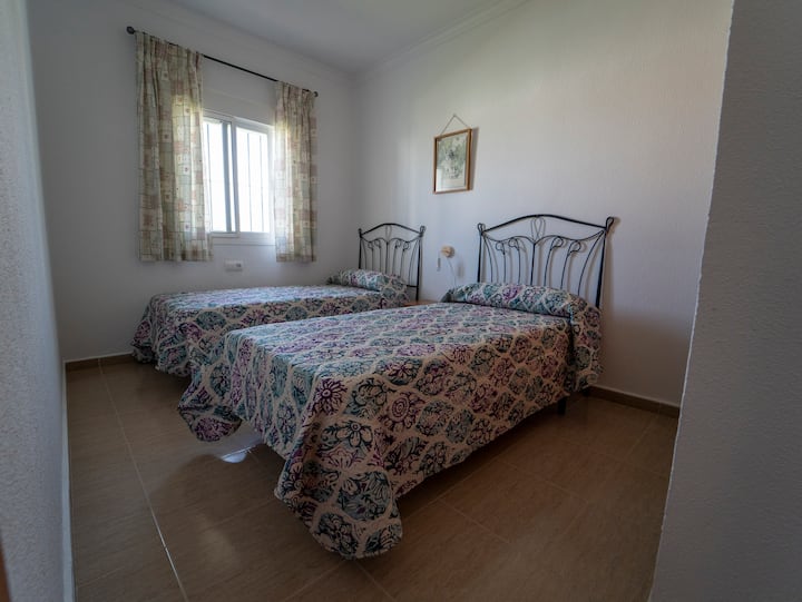 Dhomë gjumi 2