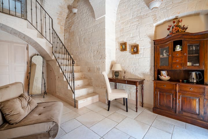Trulli Contento Two-level apartment