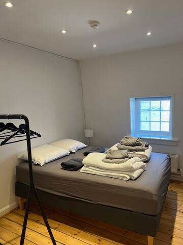 Cozy townhouse next to King’s Garden gallery image 5