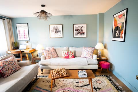 Top performing Airbnb: The Moat House - Ideal for NEC, HS2 & Birmingham in Bickenhill And Marston Green