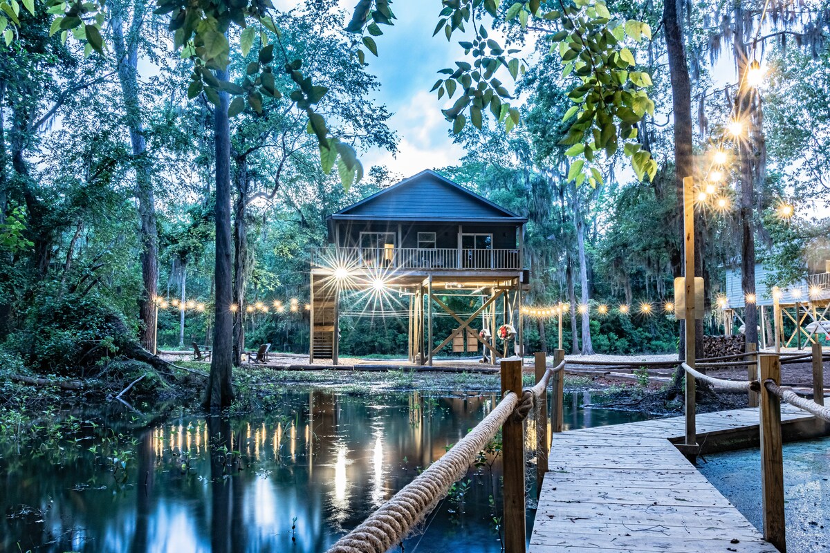 On Caddo - The Retreat @ Jackson Arms Hideout - Cabins for Rent in