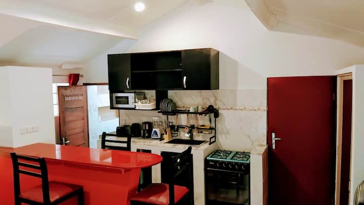 Studio Cuisine Jardin & Piscine, Services Inclus - Abidjan