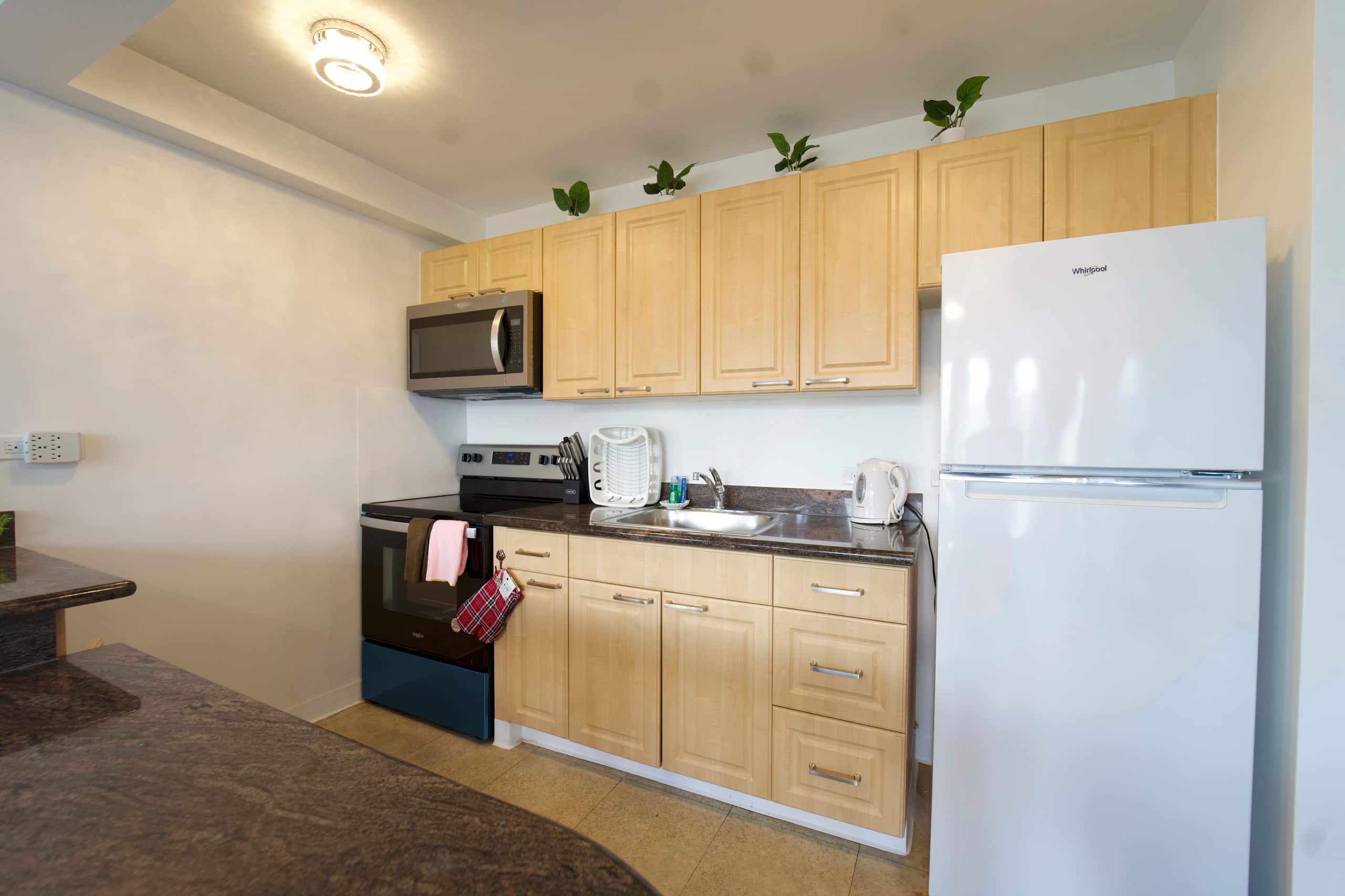 Condo in Honolulu · ★4.89 · 1 bedroom · 3 beds · 1 bath - Image 25