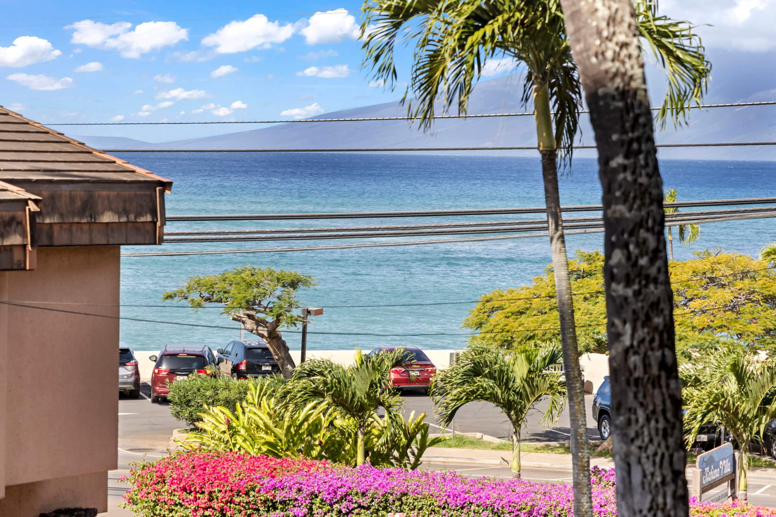 Condo in Lahaina · ★4.96 · 2 bedrooms · 2 beds · 2 private baths - Image 10
