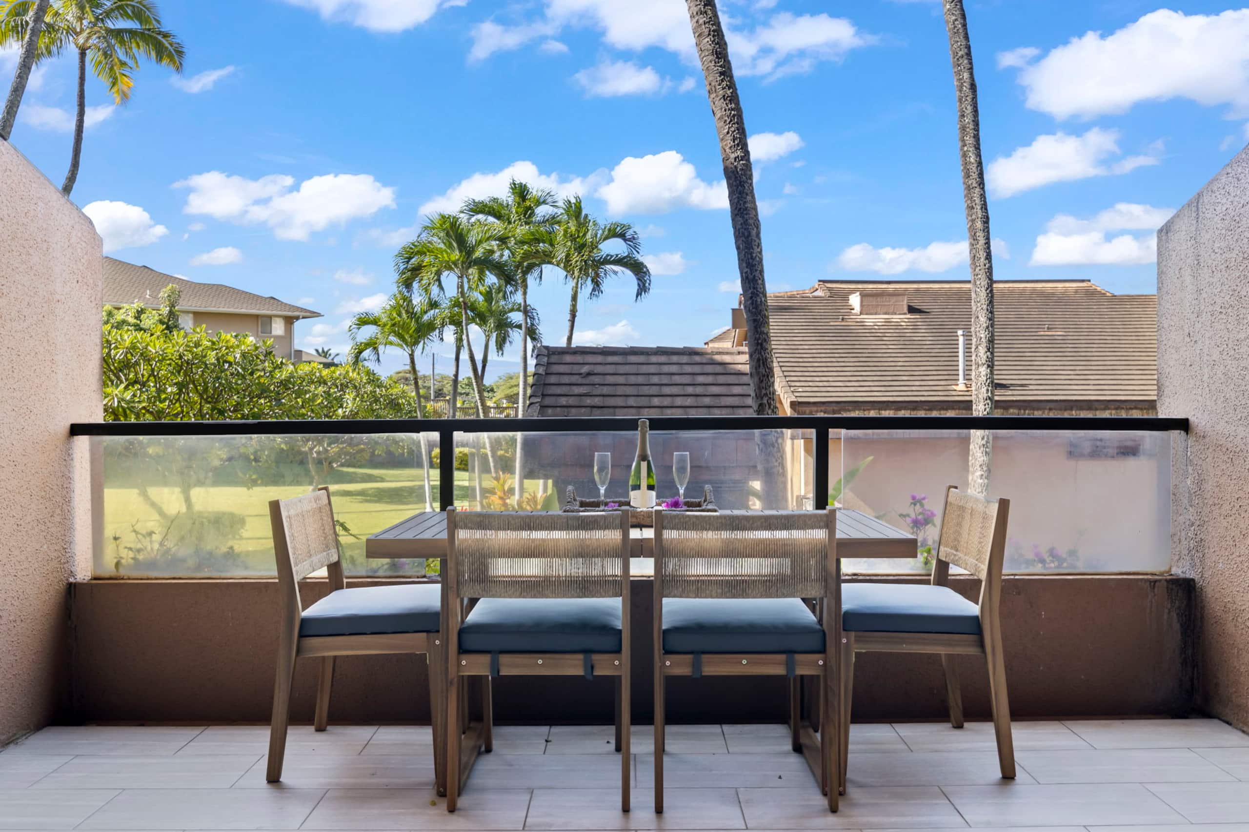Condo in Lahaina · ★4.96 · 2 bedrooms · 2 beds · 2 private baths - Image 7