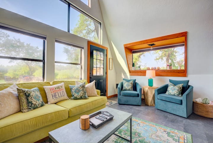 New! Treehouse At Link Lane - 2 Acres W/ Hot Tub! - Wimberley, TX