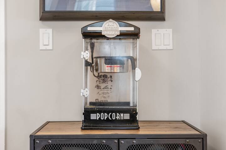 Spacious Family Friendly Home 3bd/3ba gallery image 3