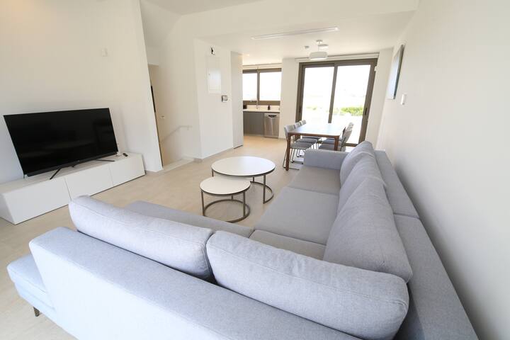 Serenity Waves Villa 16 - Мазотос