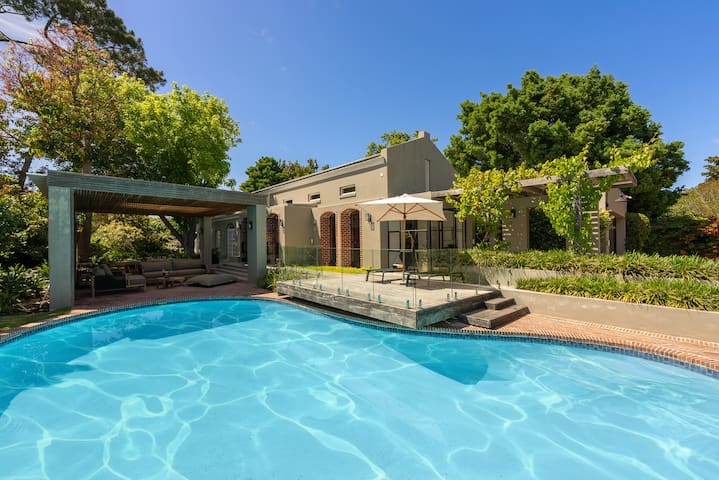 Villa Groevenbeek by Steadfast Collection