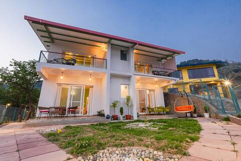 2 Bedroom suite Adrushya Estates Luxury Suites