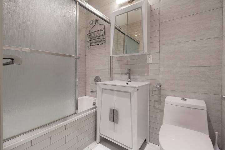 Park South Central 3 Bedroom with Private Terrace gallery image 4