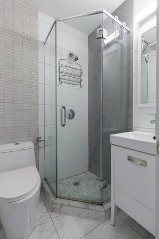 Park South Central 3 Bedroom with Private Terrace gallery image 5