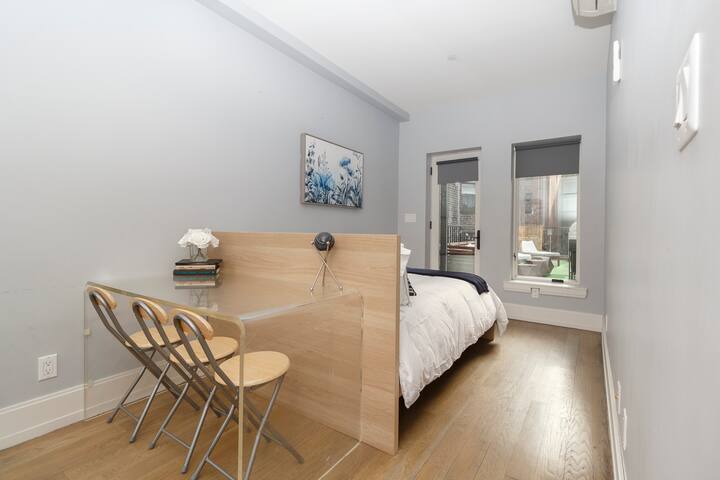 Park South Central 3 Bedroom with Private Terrace gallery image 2