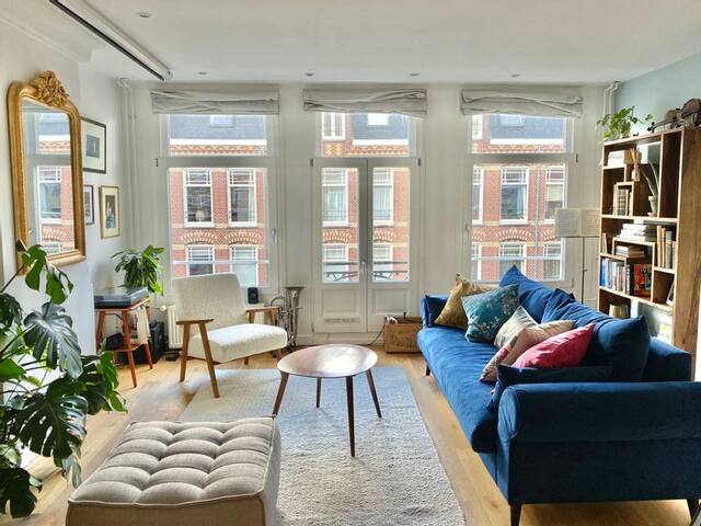 Spacious Penthouse w/Private Rooftop, Calm Central gallery image 2