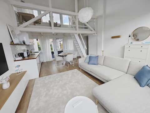 TiCasa studio parking unique airport trade fair