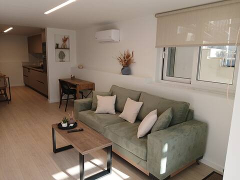 Successful Airbnb property: Seaside vacation home in Δήμος Σαρωνικού