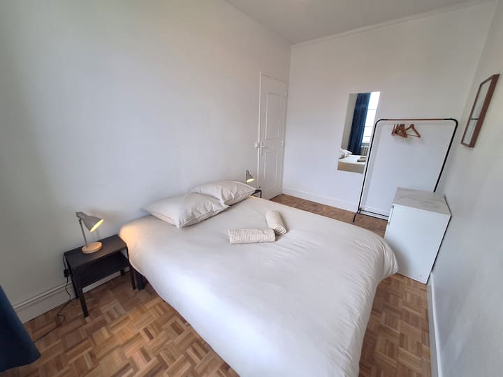 Спалня със 140 легло и съхранение