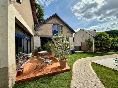 The House under the Trees: duplex, garden & spa