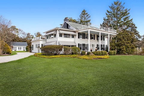Elegant Bellport Estate | Large Groups | King Beds
