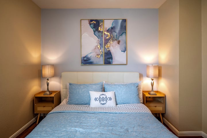 Bedroom 2 has a queen size bed and a big screen TV. Very comfortable. 