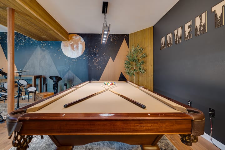 25% Off ~ Sauna, Hottub, Music, Games, Pets, 6tvs - Massanutten, VA