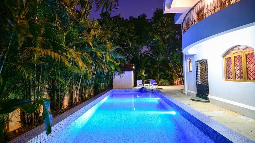 casa anivart 4bhk private pool