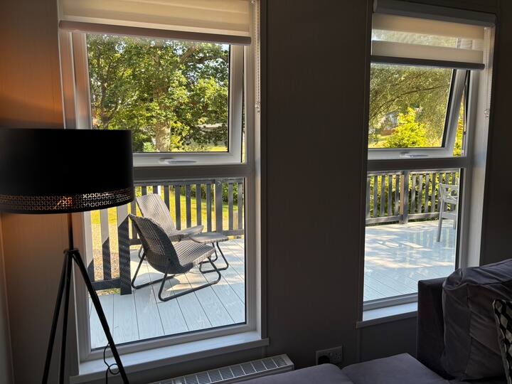 Riverbank Lodge,  Shorefields, New Forest, Beach - Milford on Sea