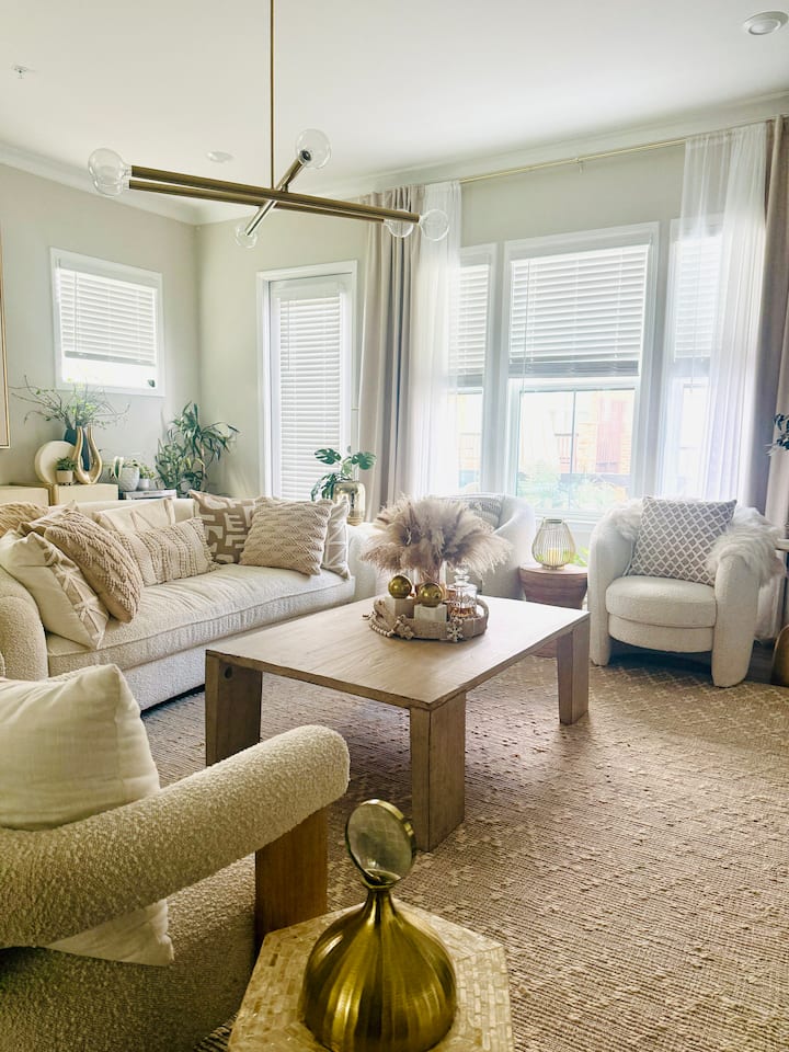 Beautiful, Sunny & Cozy New Br/ba (Primary) - Alpharetta, GA
