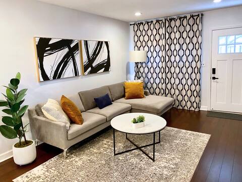 Cozy Beauty w/Hot Tub - Walk to DT Berkley