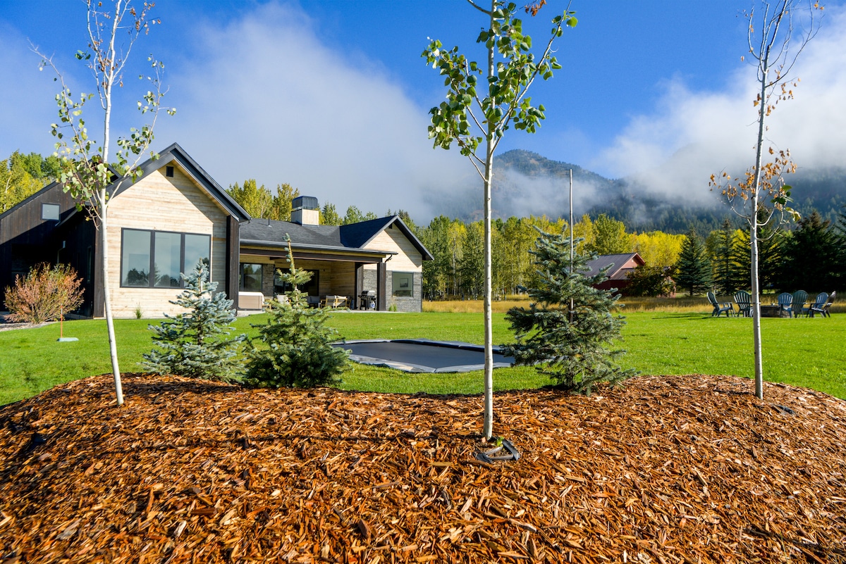 Exterior mountain views