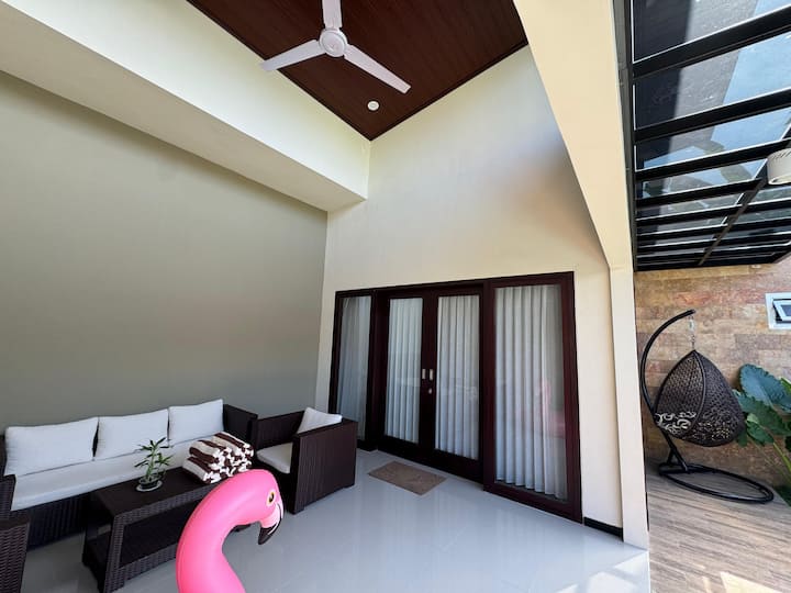 Best Private Pool Villa In Banyuwangi Center - Banyuwangi