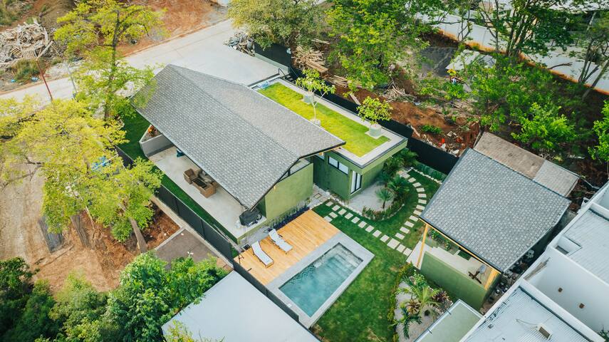 Private home and Guesthouse w/pool in Tamarindo