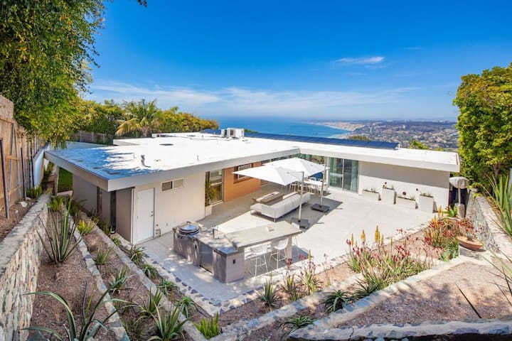 La Jolla Hills | Views | Dual Master | Hot Tub gallery image 2