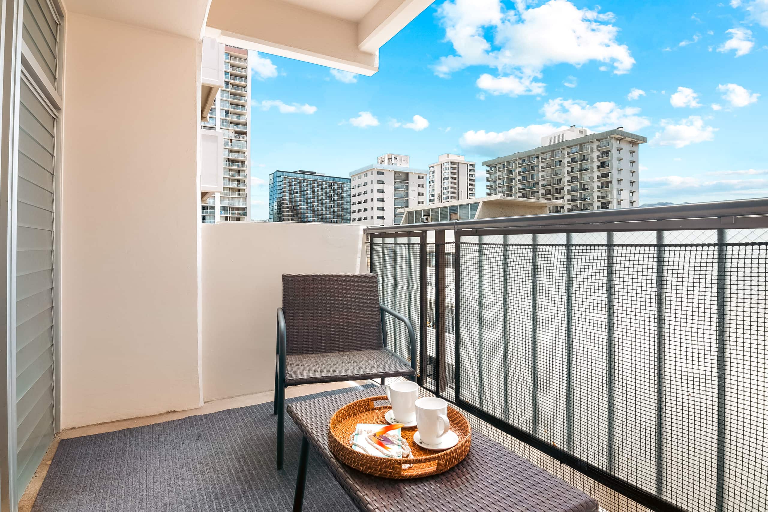 Condo in Honolulu · ★4.83 · 2 bedrooms · 3 beds · 2 private baths - Image 53