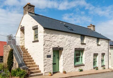 Converted Buttery Cottage in Pembrokeshire