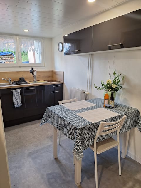 Top performing Airbnb: Le p'tit perreux in Doubs