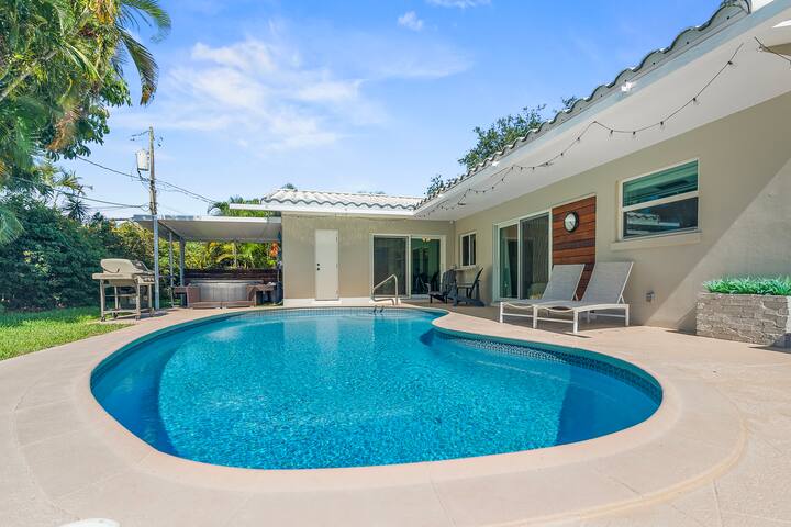 Kid Amenities| Heated Salt Pool+Spa| Near Beach gallery image 2