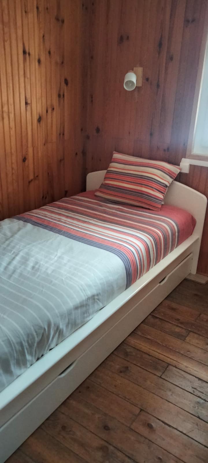 Dhomë gjumi 2