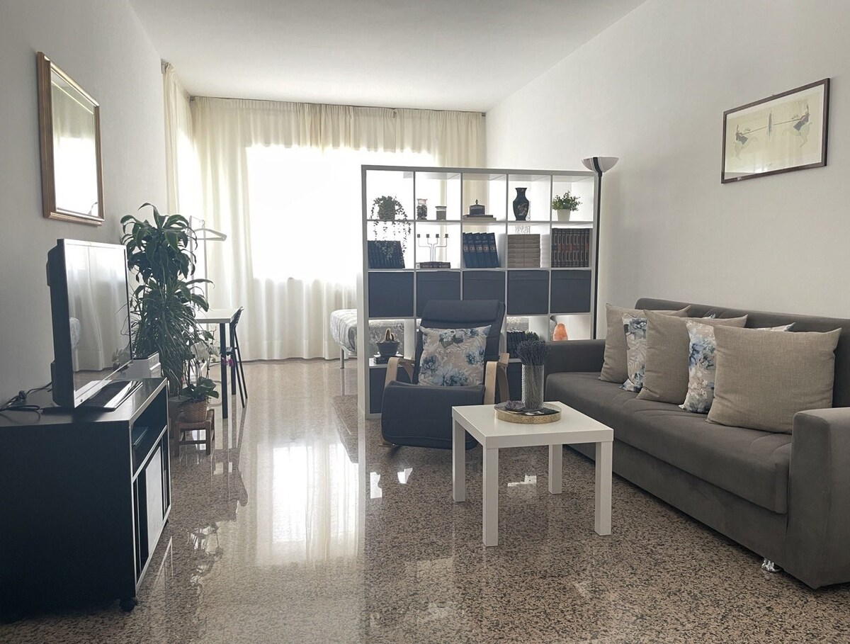 Beliebte Airbnb-Anzeige: Nina’s Home – Steps from the beach, Wi-Fi & A/C in Pescara