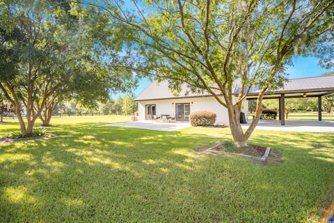 Oasis in The Country