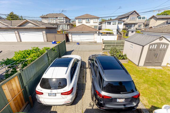 Clean and Cozy Vancouver Getaway gallery image 4